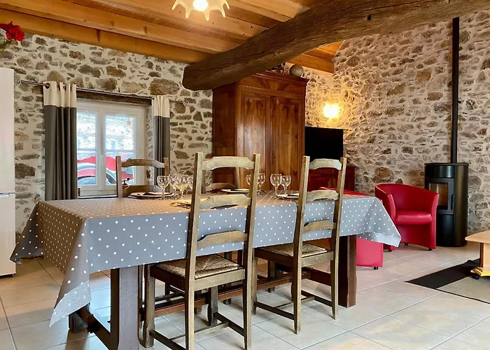 Casa de Férias Rénové Au Calme Avec Jardin, Terrasse Et Accès à Aménagée - Fr-1-306-1219 Mésanger